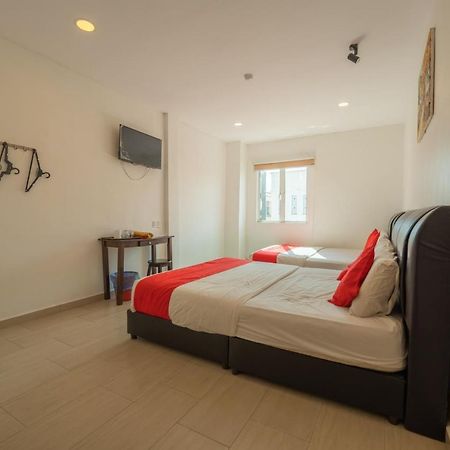 Mary J Hotel Family 10 Pax Room Kota Bharu Esterno foto