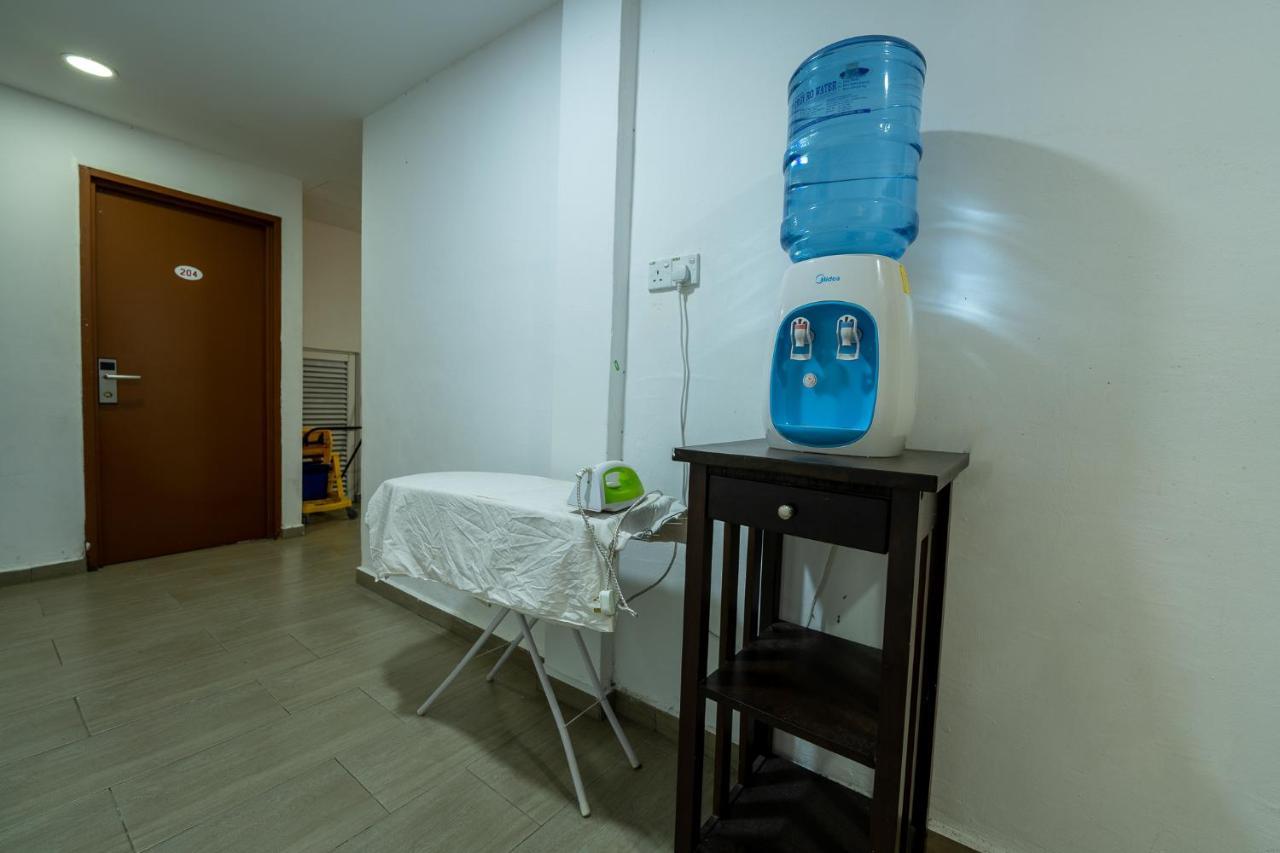 Mary J Hotel Family 10 Pax Room Kota Bharu Esterno foto
