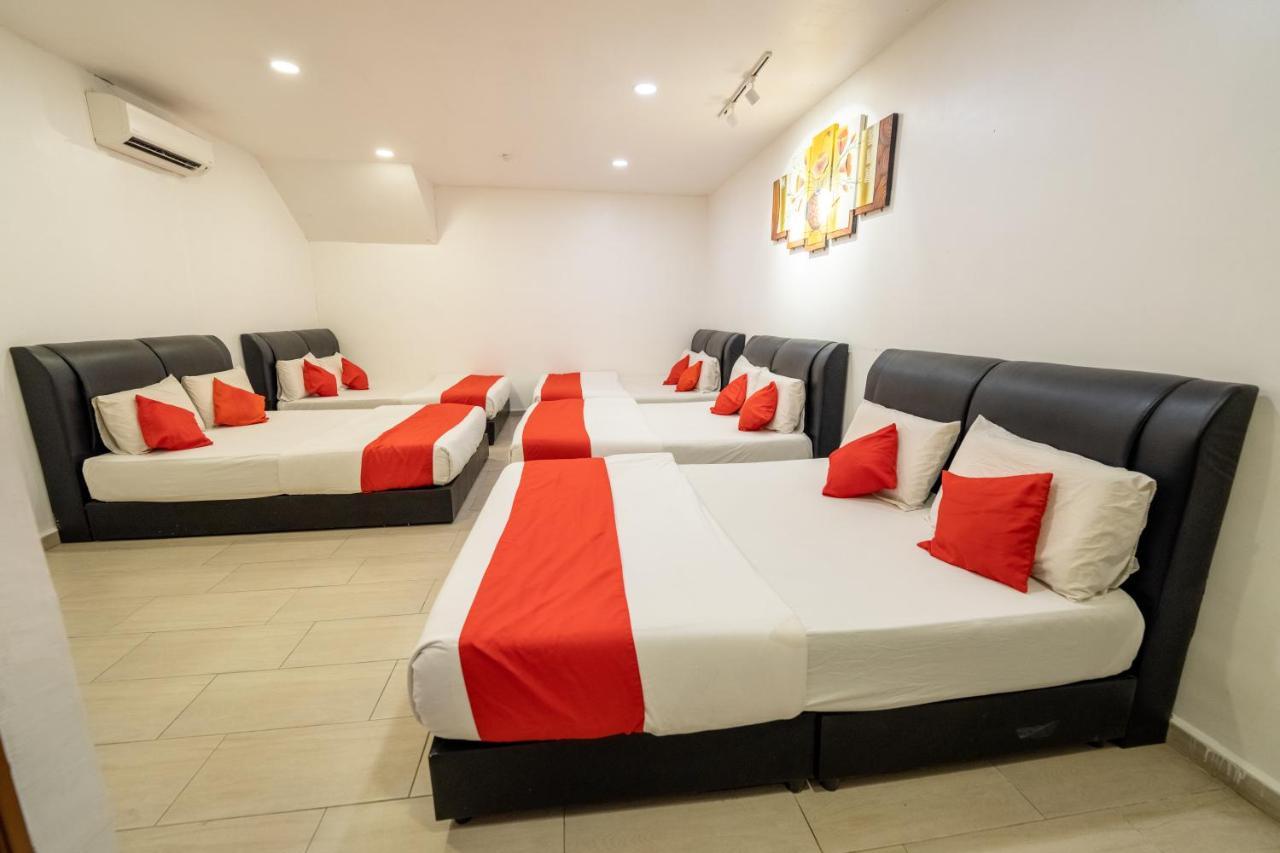 Mary J Hotel Family 10 Pax Room Kota Bharu Esterno foto
