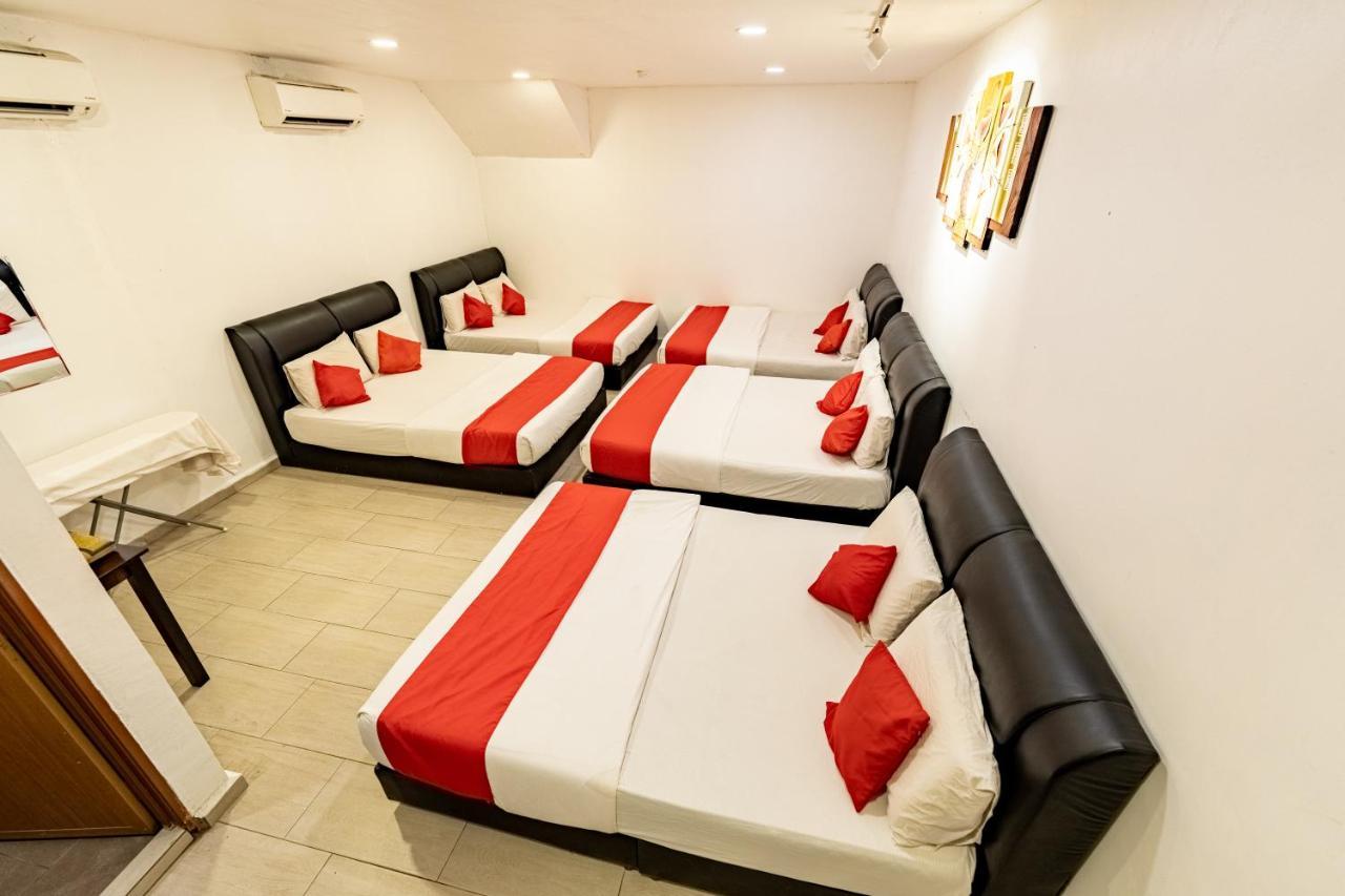 Mary J Hotel Family 10 Pax Room Kota Bharu Esterno foto