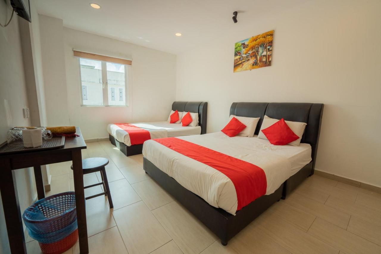 Mary J Hotel Family 10 Pax Room Kota Bharu Esterno foto