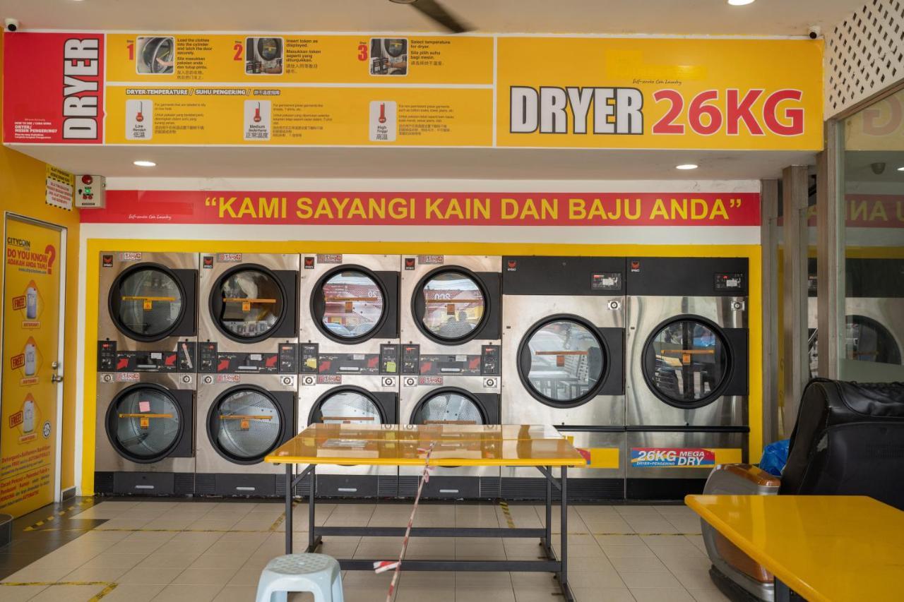 Mary J Hotel Family 10 Pax Room Kota Bharu Esterno foto