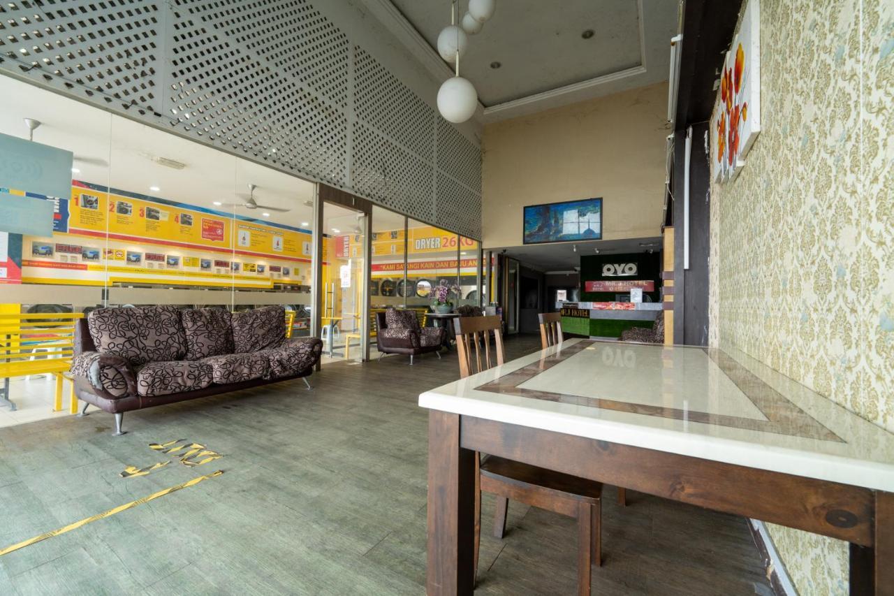 Mary J Hotel Family 10 Pax Room Kota Bharu Esterno foto